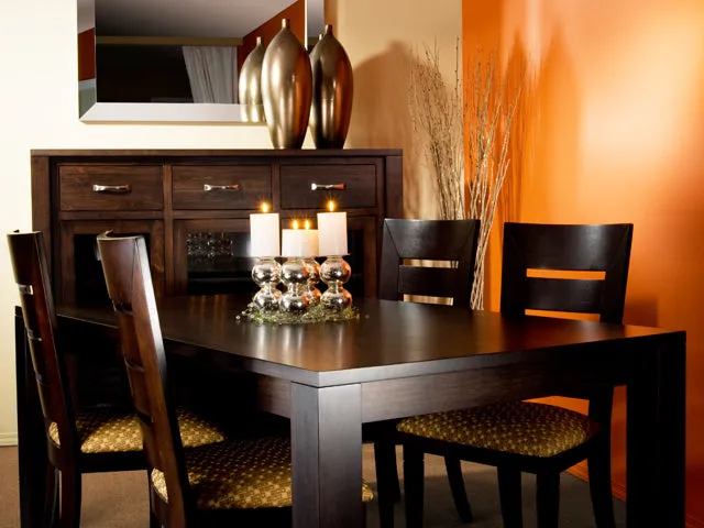 Boxwood Dining Table