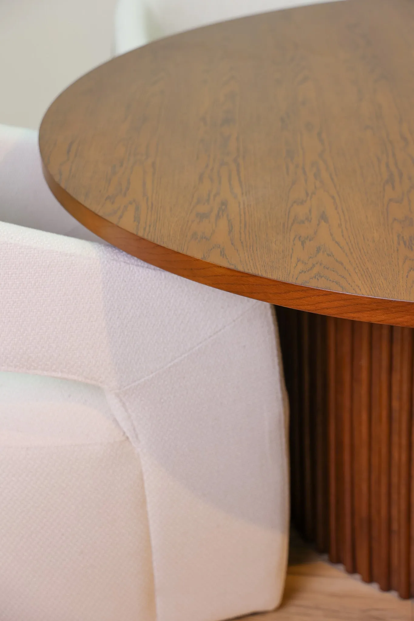 Turner 60" Round Dining Table